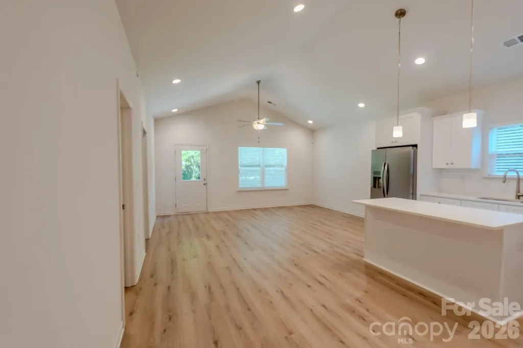 1149 Thayer Glen Court Charlotte NC 28213