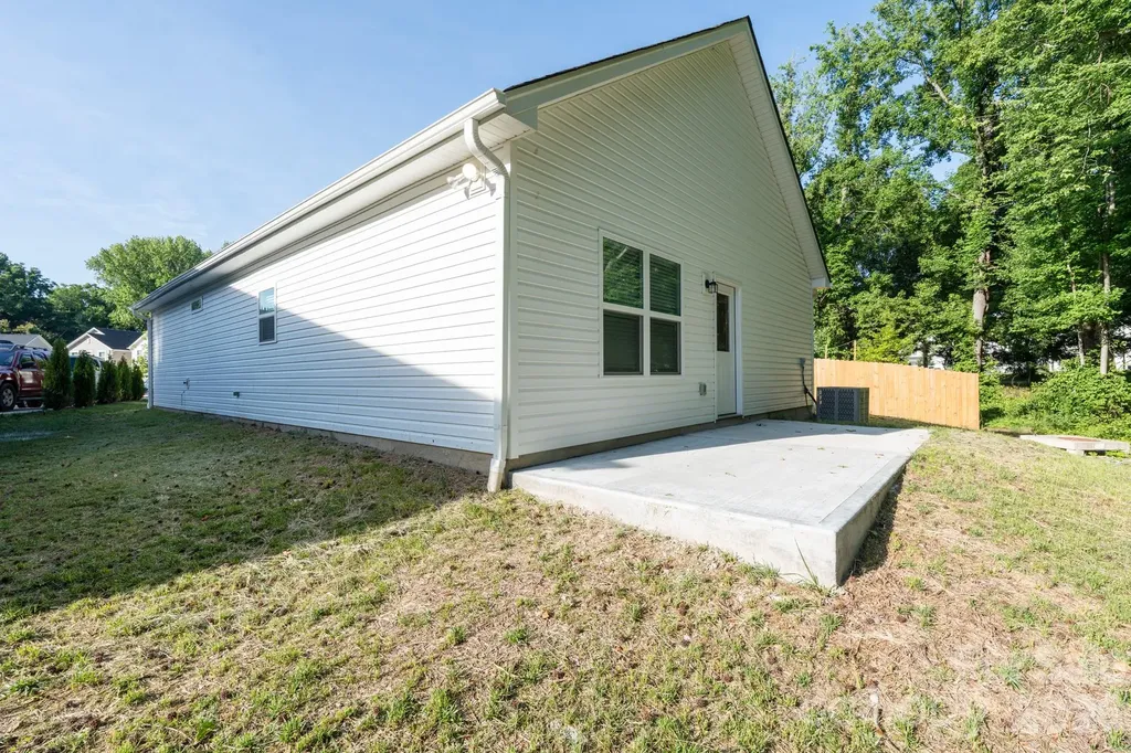 1149 Thayer Glen Court Charlotte NC 28213