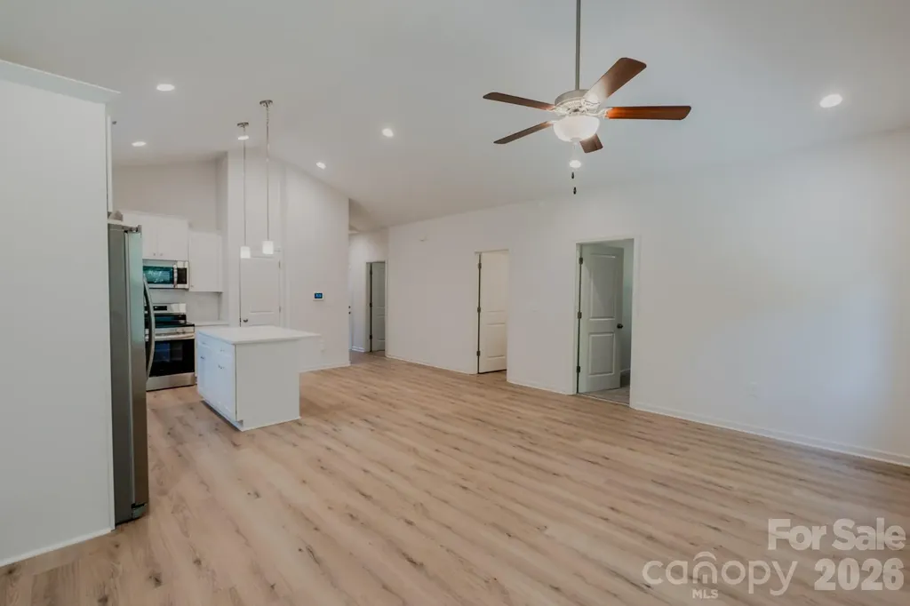 1149 Thayer Glen Court Charlotte NC 28213