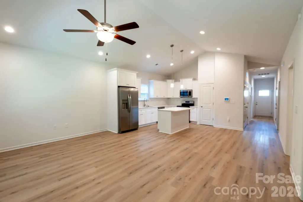 1149 Thayer Glen Court Charlotte NC 28213