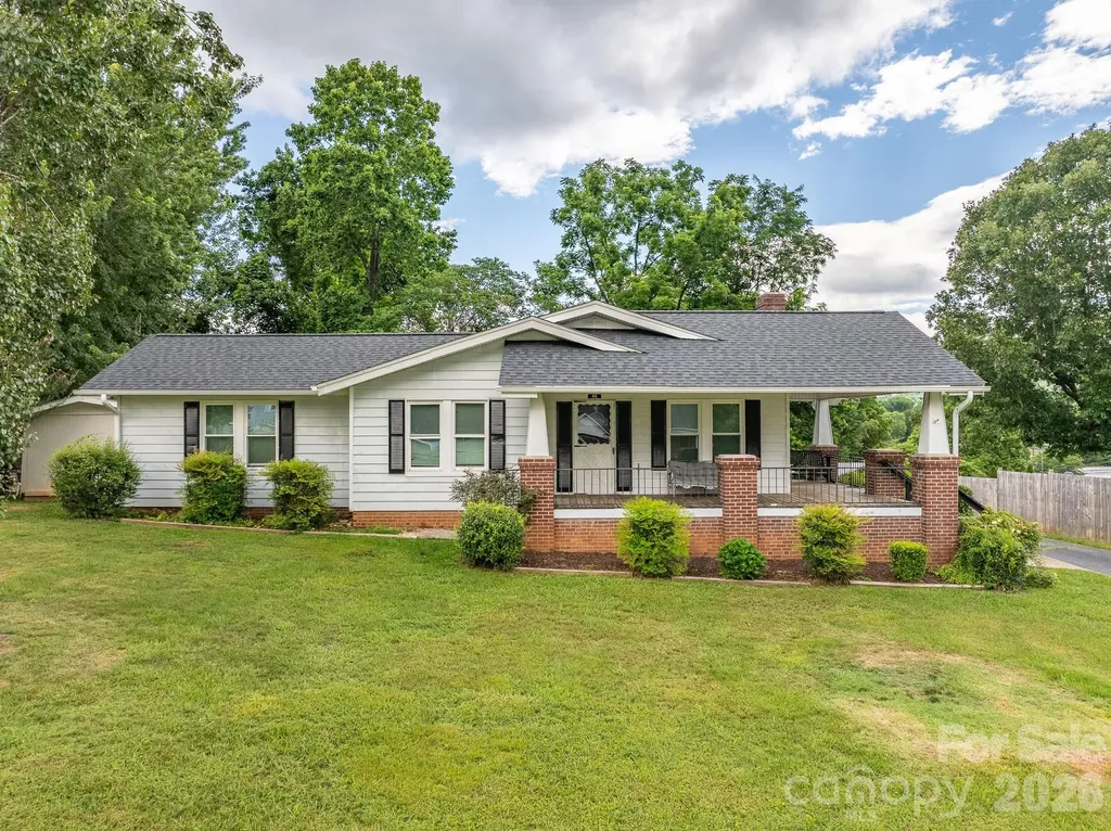 46 Gilkey Street Marion NC 28752