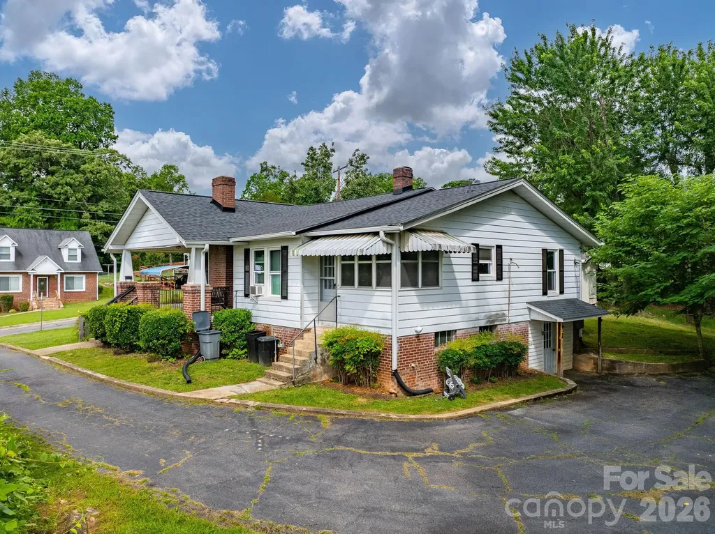 46 Gilkey Street Marion NC 28752
