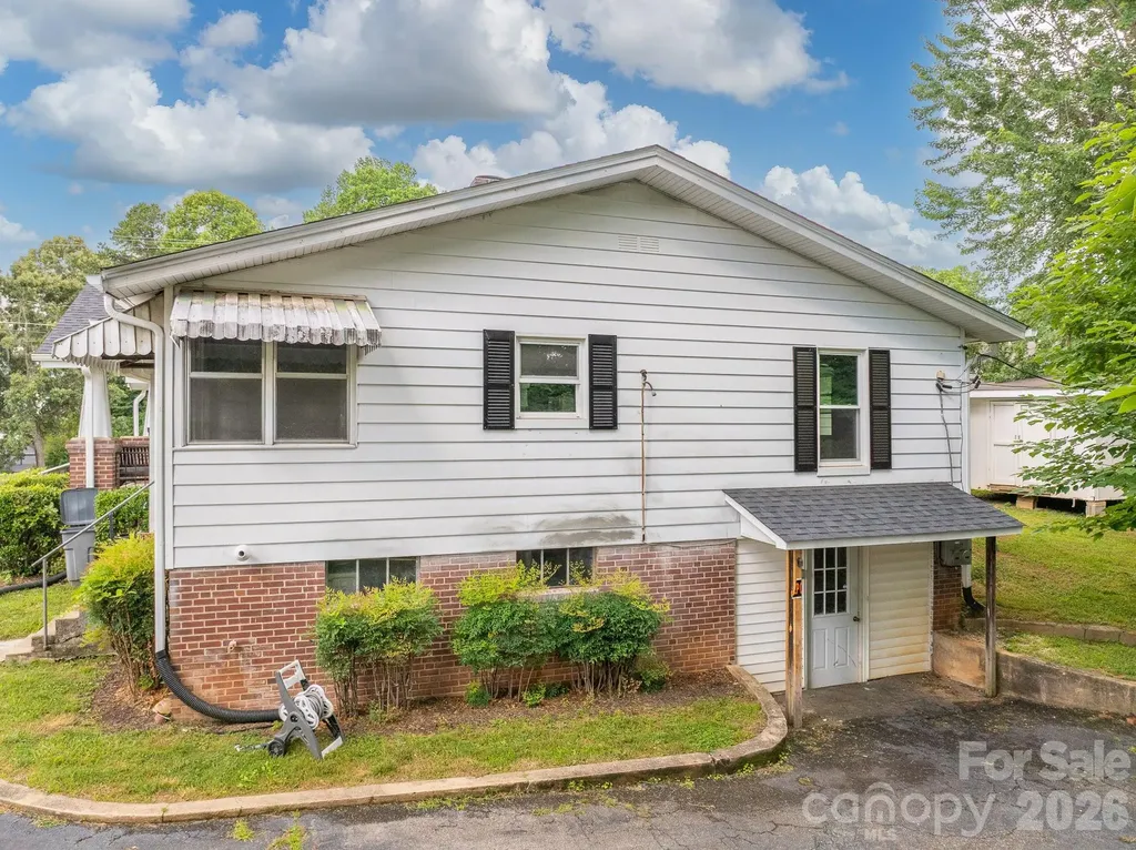 46 Gilkey Street Marion NC 28752