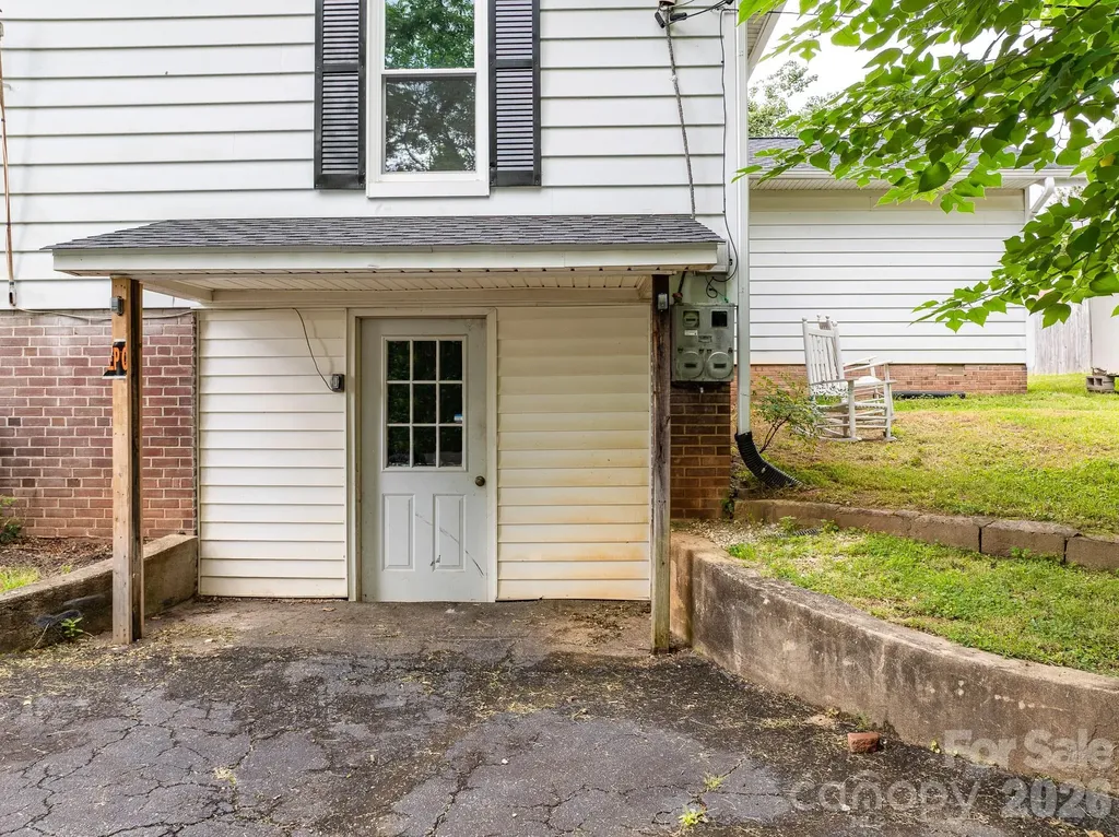 46 Gilkey Street Marion NC 28752