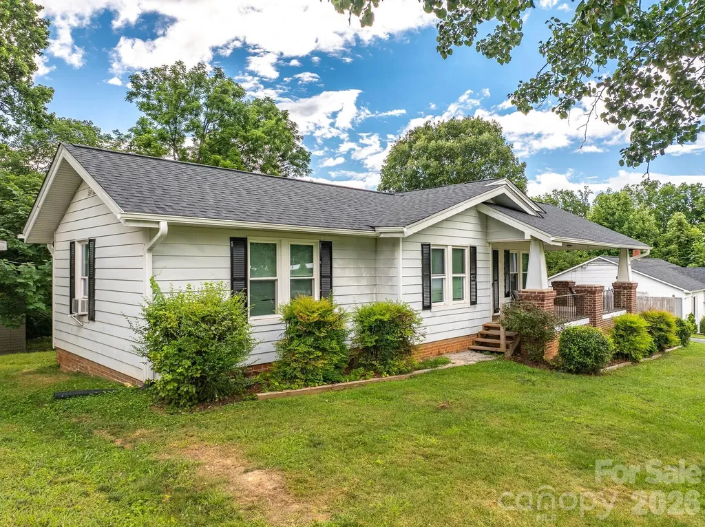 46 Gilkey Street Marion NC 28752