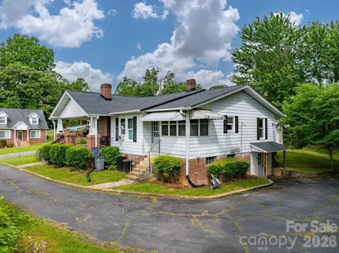 46 Gilkey Street Marion NC 28752