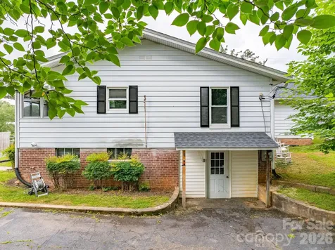 46 Gilkey Street Marion NC 28752