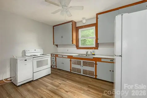 46 Gilkey Street Marion NC 28752