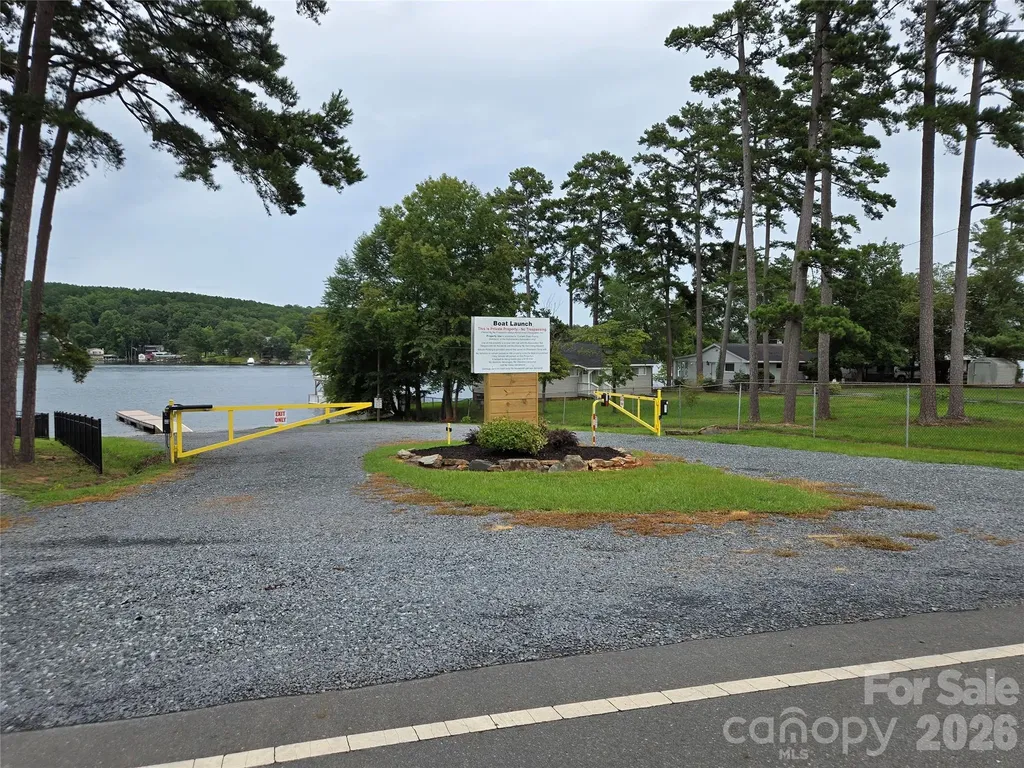 0 Pinehaven Drive Badin Lake NC 28127