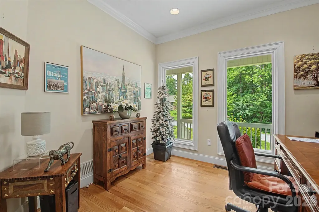 312 Benjamin Way Hendersonville NC 28792