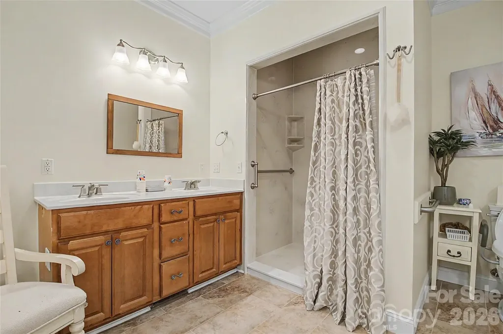 312 Benjamin Way Hendersonville NC 28792
