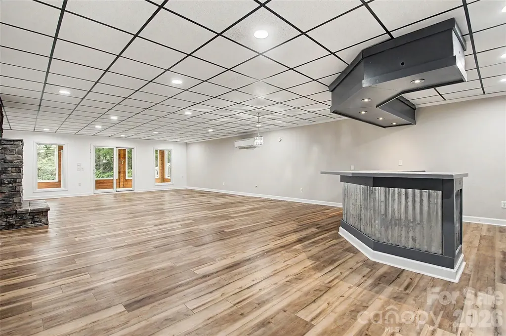 312 Benjamin Way Hendersonville NC 28792
