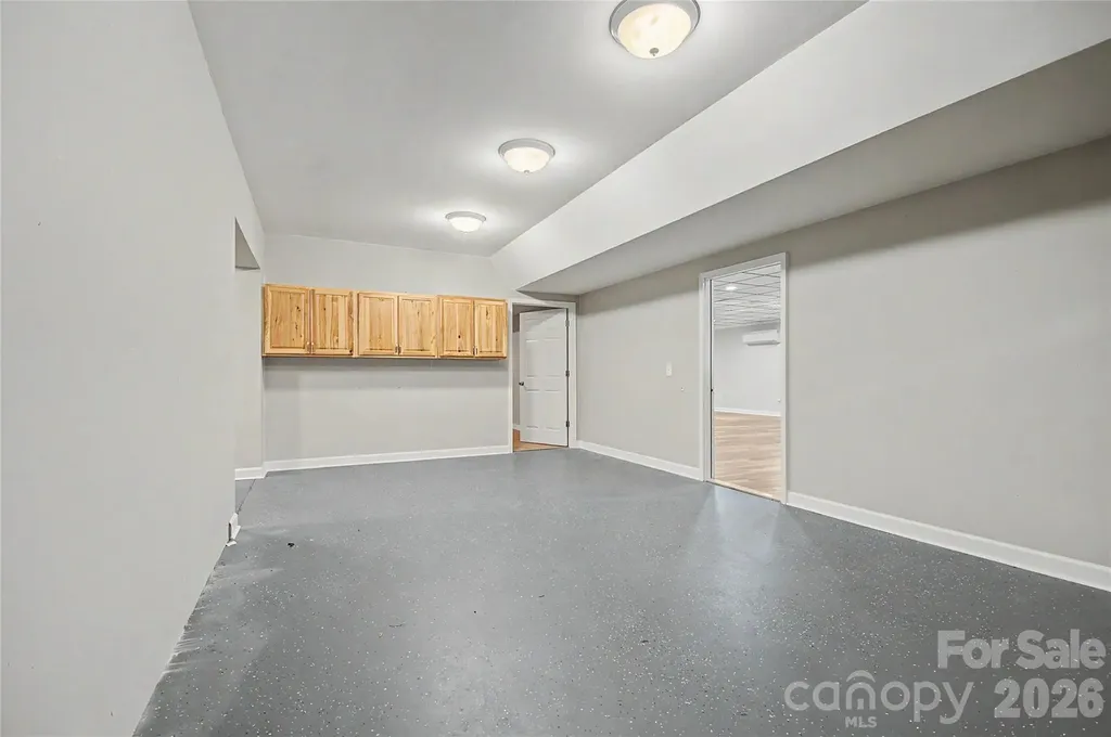 312 Benjamin Way Hendersonville NC 28792