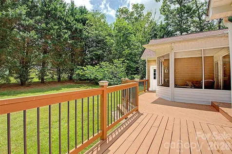 312 Benjamin Way Hendersonville NC 28792