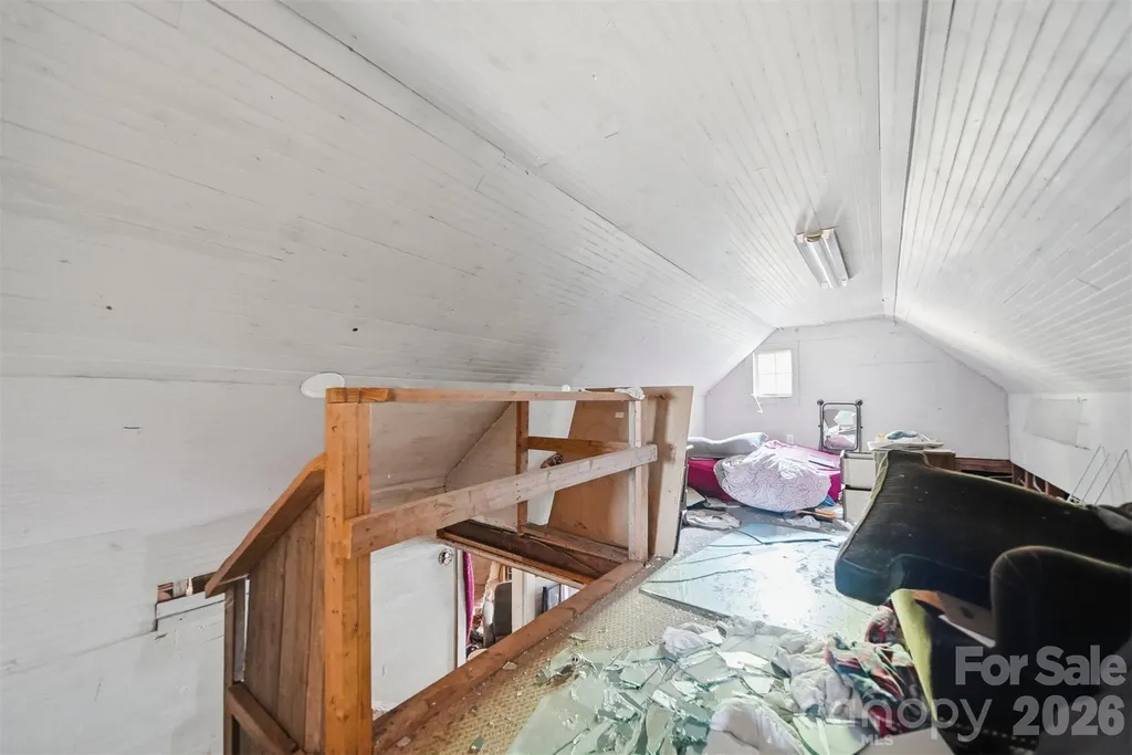 2784 St John Road Lenoir NC 28645