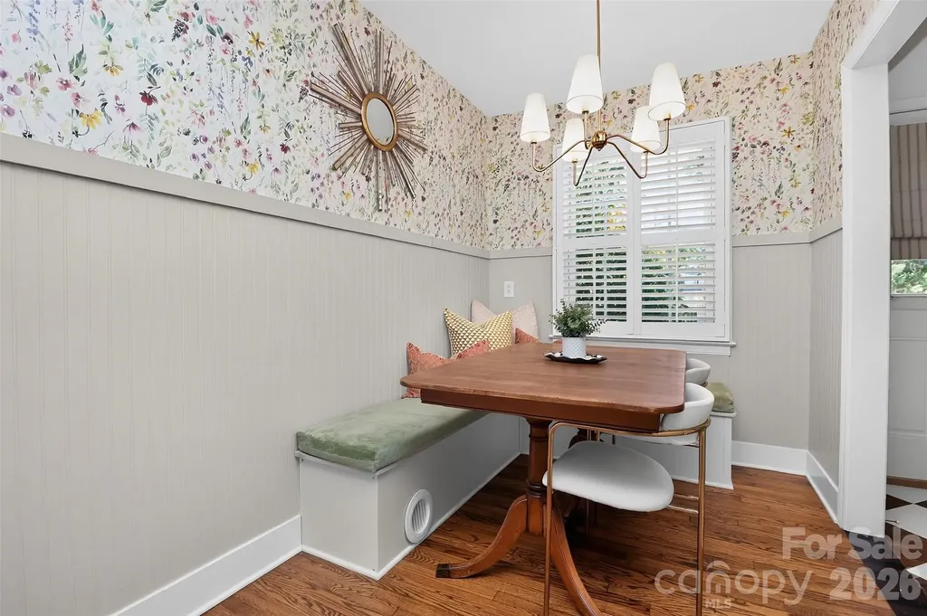 219 Wakefield Drive Charlotte NC 28209