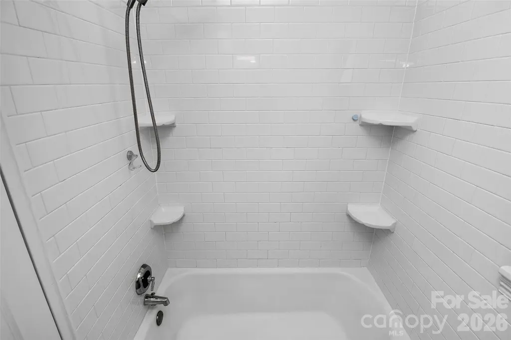 219 Wakefield Drive Charlotte NC 28209