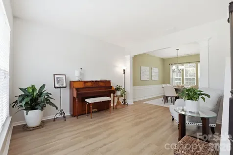 12044 Humboldt Drive Charlotte NC 28277