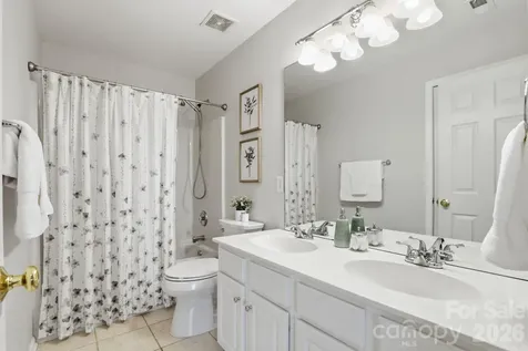 12044 Humboldt Drive Charlotte NC 28277