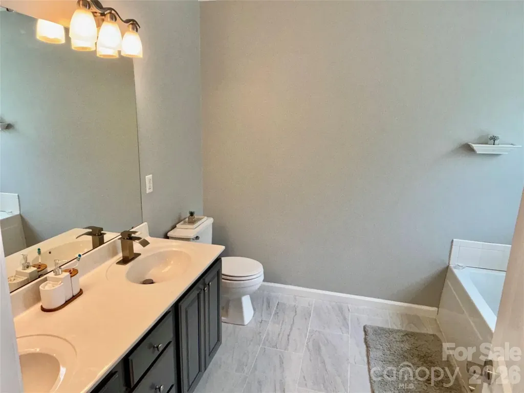 229 17th Avenue SE Hickory NC 28602