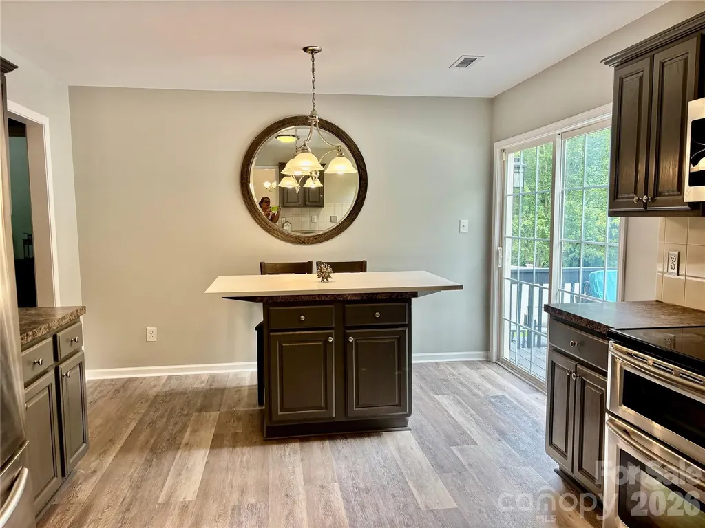 229 17th Avenue SE Hickory NC 28602