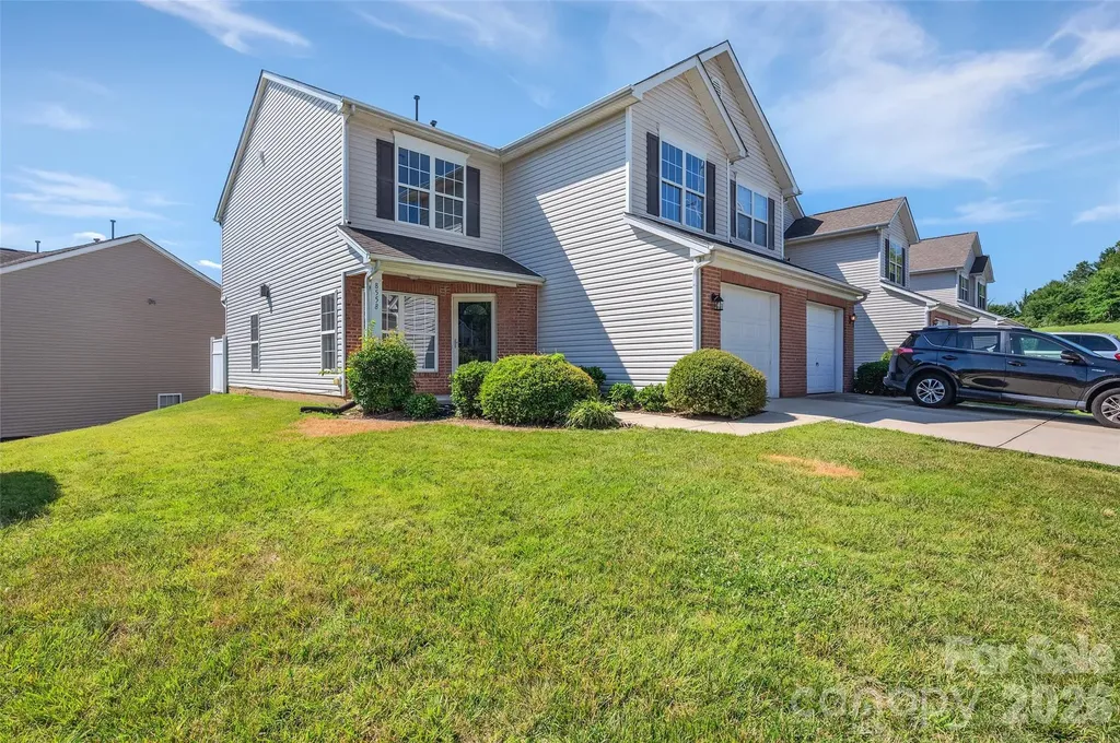 8558 Carolina Lily Lane Charlotte NC 28262