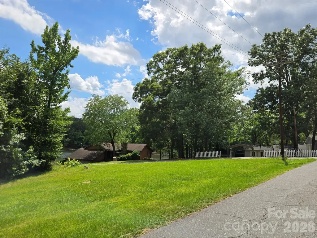 0 Pinehaven Drive Badin Lake NC 28127
