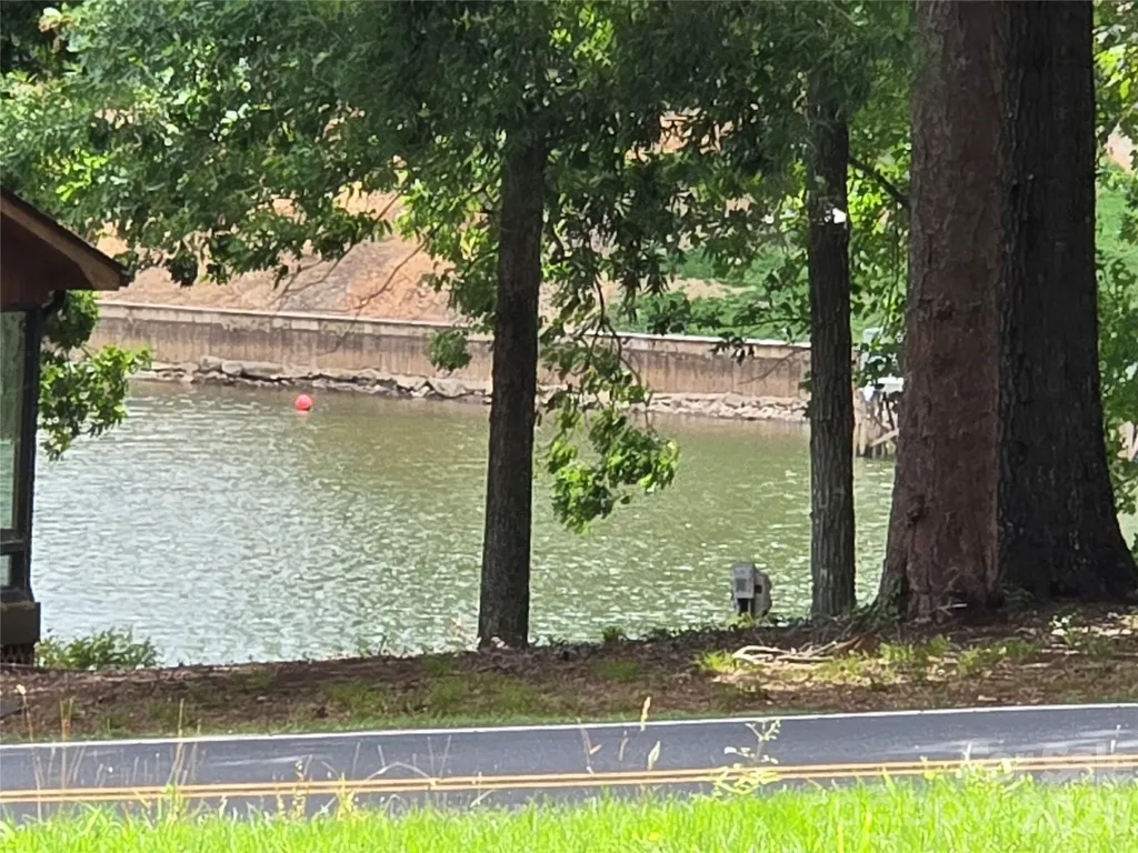0 Pinehaven Drive Badin Lake NC 28127