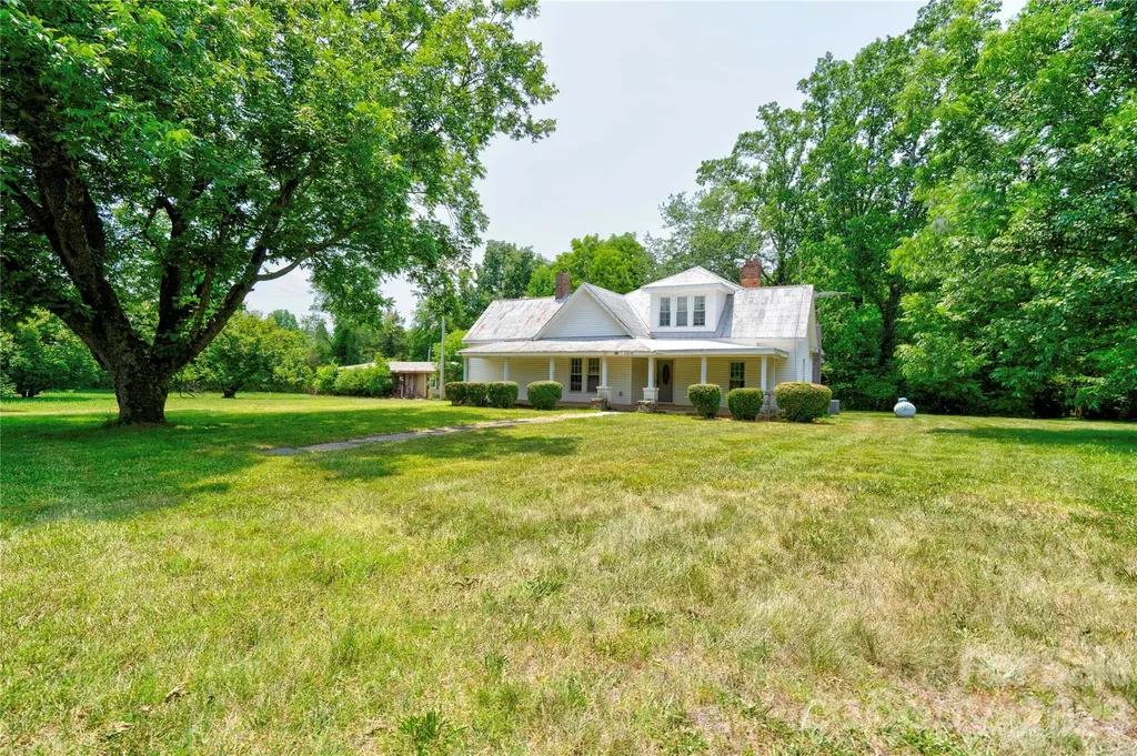 1813 Saint Marks Church Road Crouse NC 28033