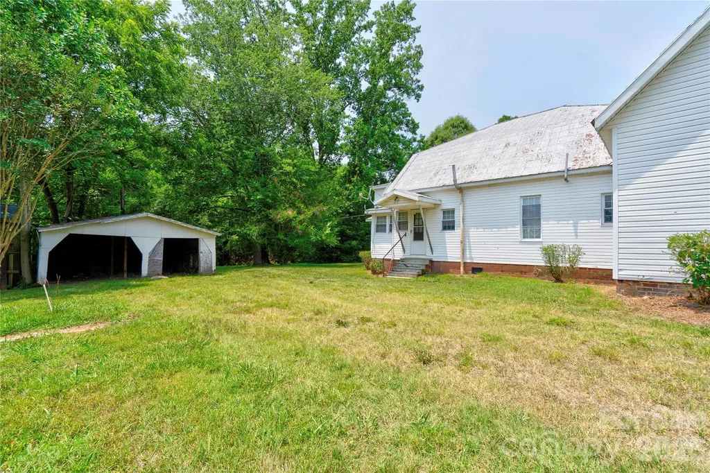 1813 Saint Marks Church Road Crouse NC 28033