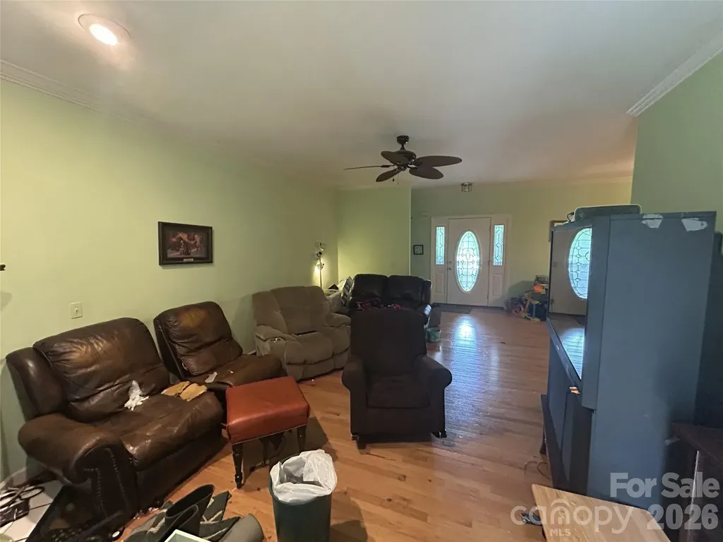 34 England Valley Road Weaverville NC 28787