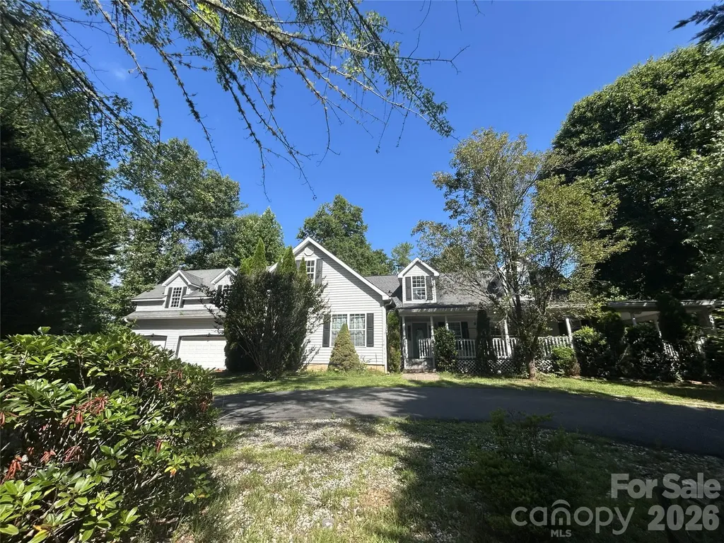 34 England Valley Road Weaverville NC 28787