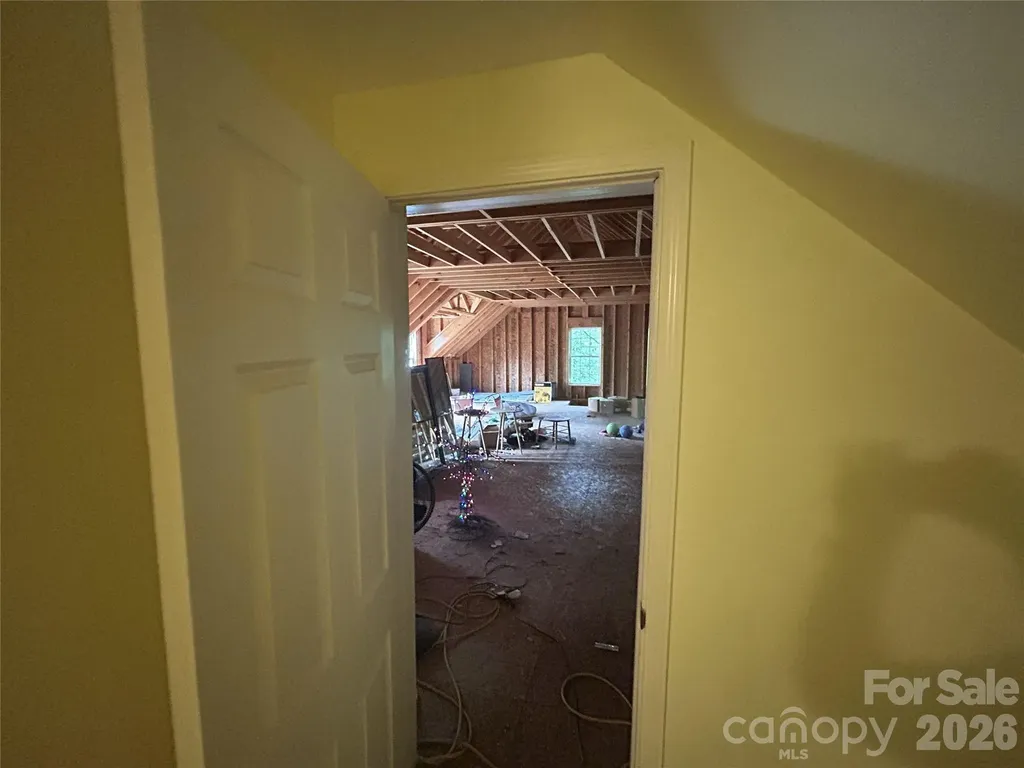 34 England Valley Road Weaverville NC 28787