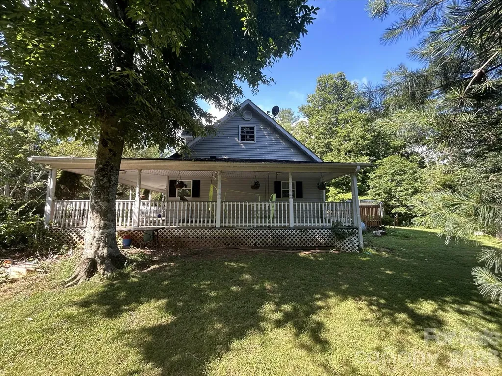 34 England Valley Road Weaverville NC 28787