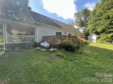 34 England Valley Road Weaverville NC 28787