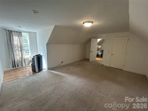 34 England Valley Road Weaverville NC 28787