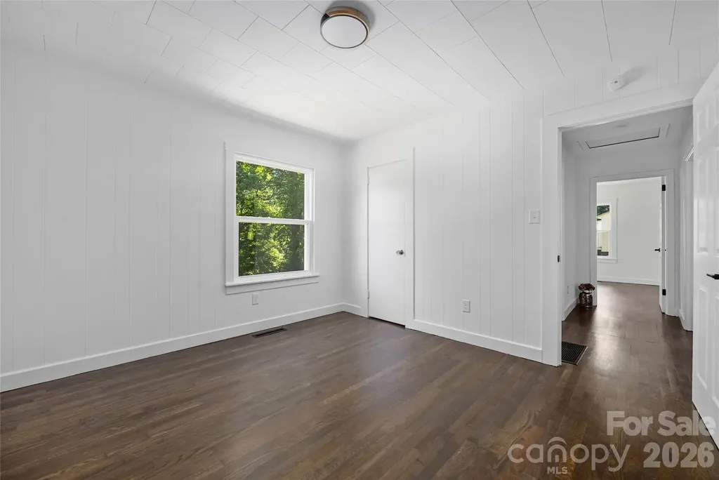 445 Oakwood Avenue Mooresville NC 28115