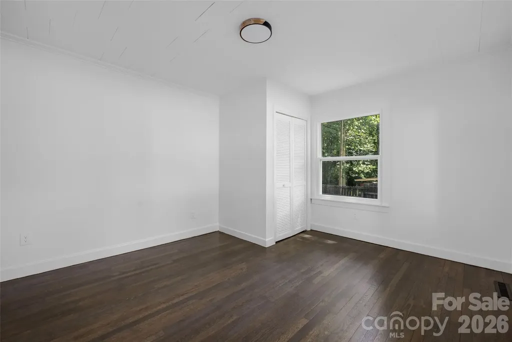 445 Oakwood Avenue Mooresville NC 28115