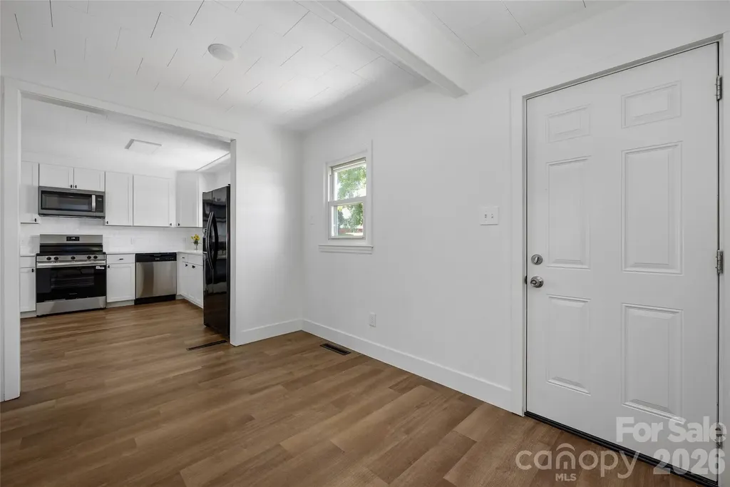 445 Oakwood Avenue Mooresville NC 28115