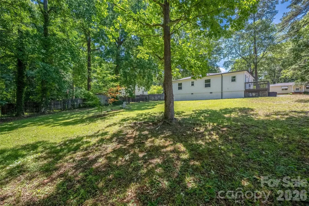 445 Oakwood Avenue Mooresville NC 28115