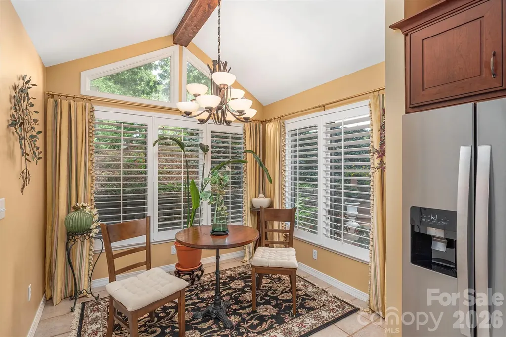94 Oakcrest Lane Waynesville NC 28786
