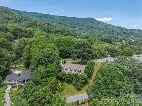 94 Oakcrest Lane Waynesville NC 28786