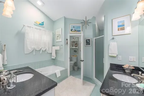 94 Oakcrest Lane Waynesville NC 28786