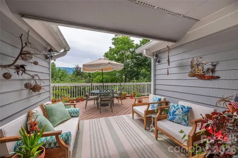 94 Oakcrest Lane Waynesville NC 28786