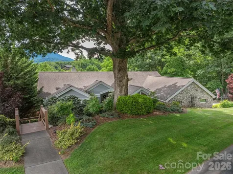 94 Oakcrest Lane Waynesville NC 28786