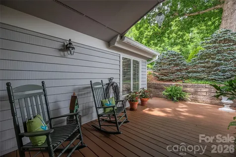 94 Oakcrest Lane Waynesville NC 28786