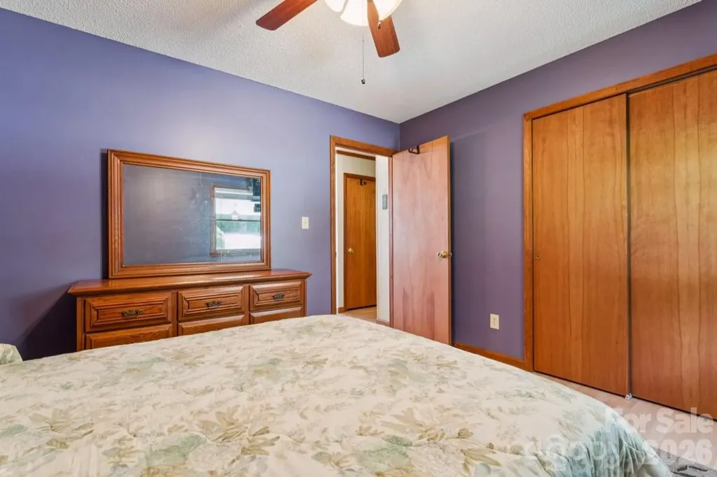 918 Pinehaven Drive New London NC 28127