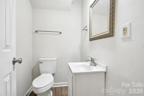 51 Wake Robin Way Asheville NC 28805