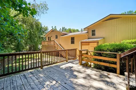51 Wake Robin Way Asheville NC 28805