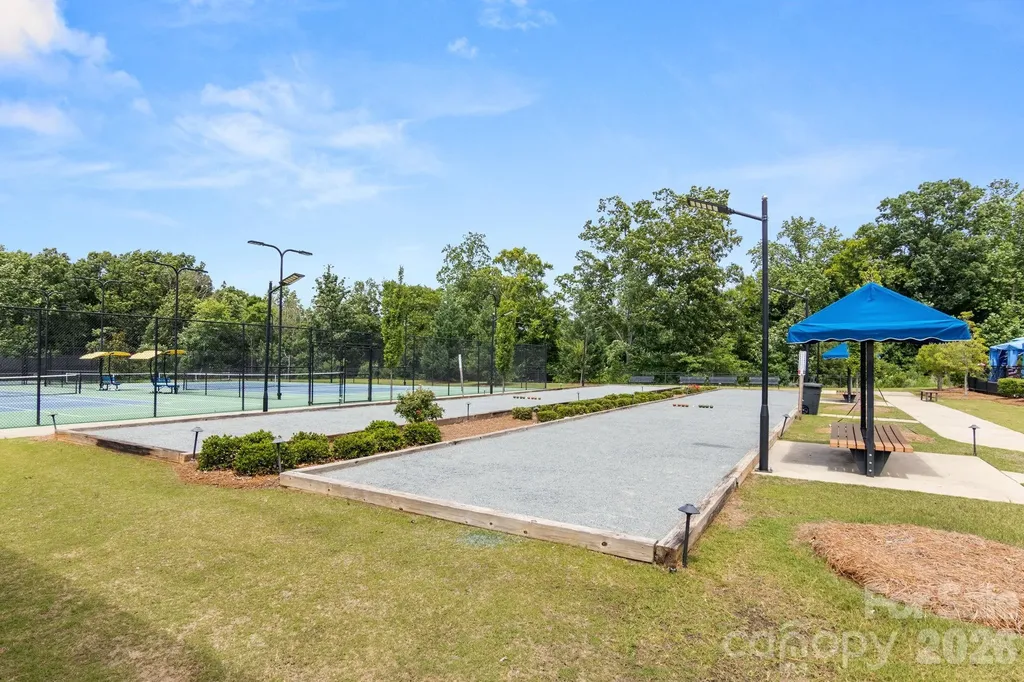 8416 Festival Way Charlotte NC 28215